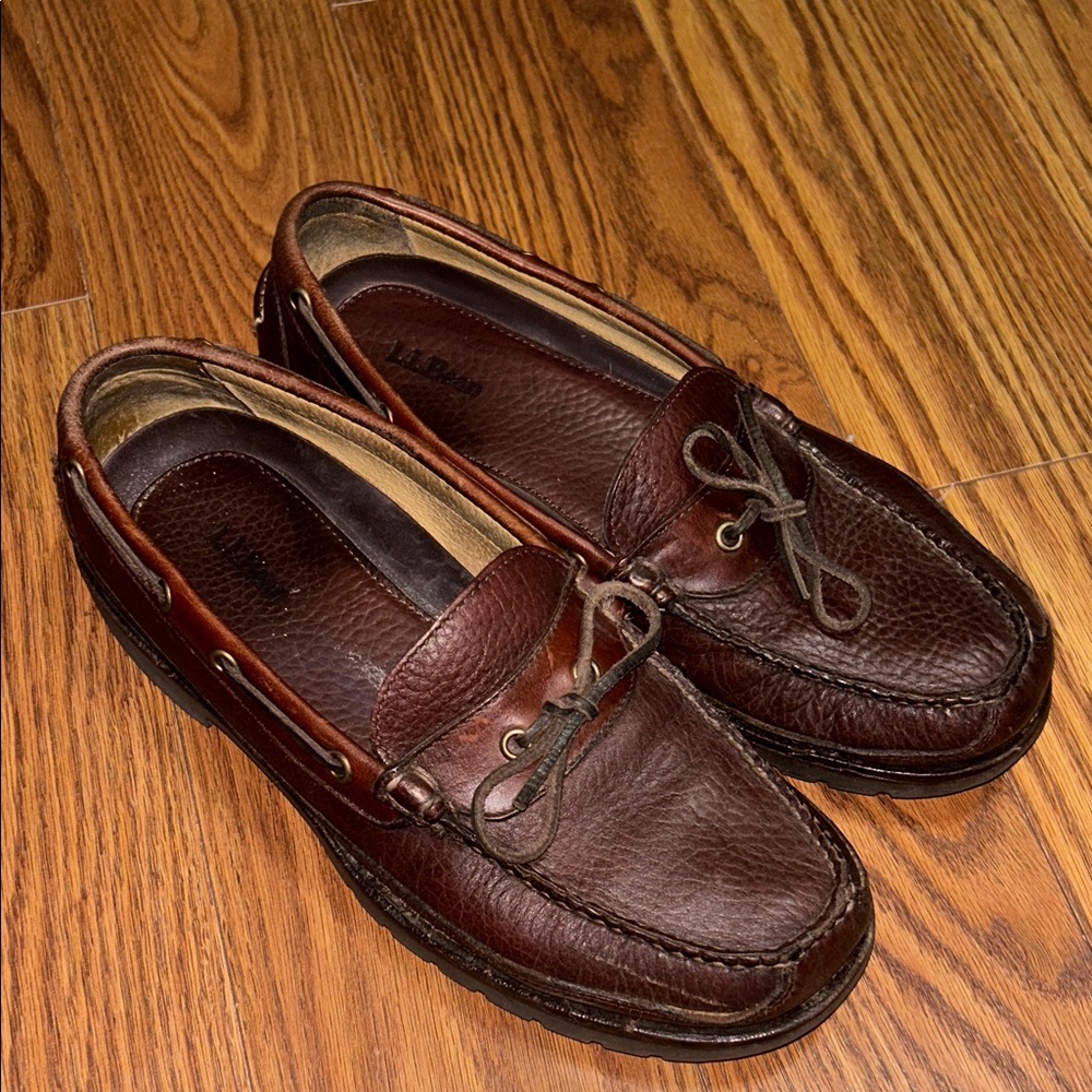 LL Bean Men's‎ Allagash Handsewn Mocs, One-Eye   Dark Earth Color Size 9.5 D